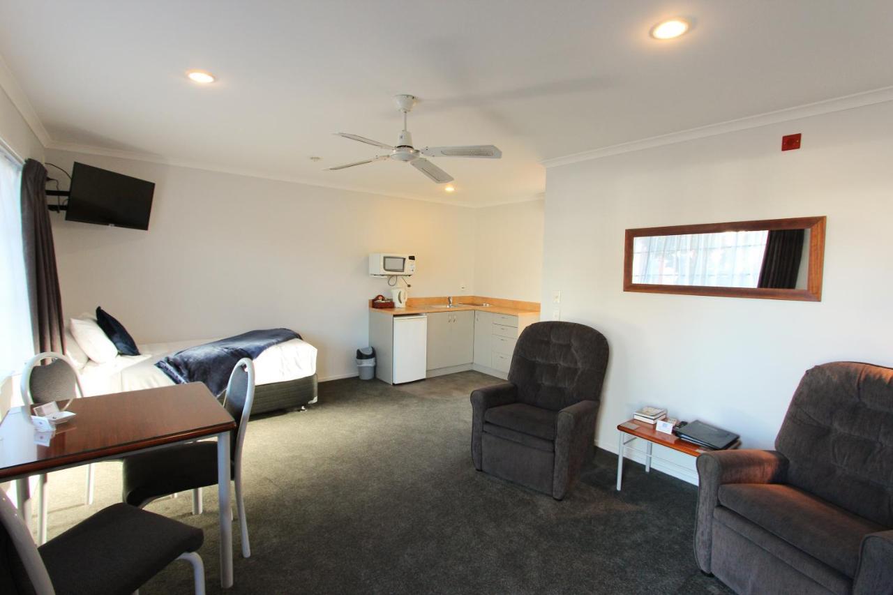 Bk'S Magnolia Motor Lodge Whanganui Eksteriør billede