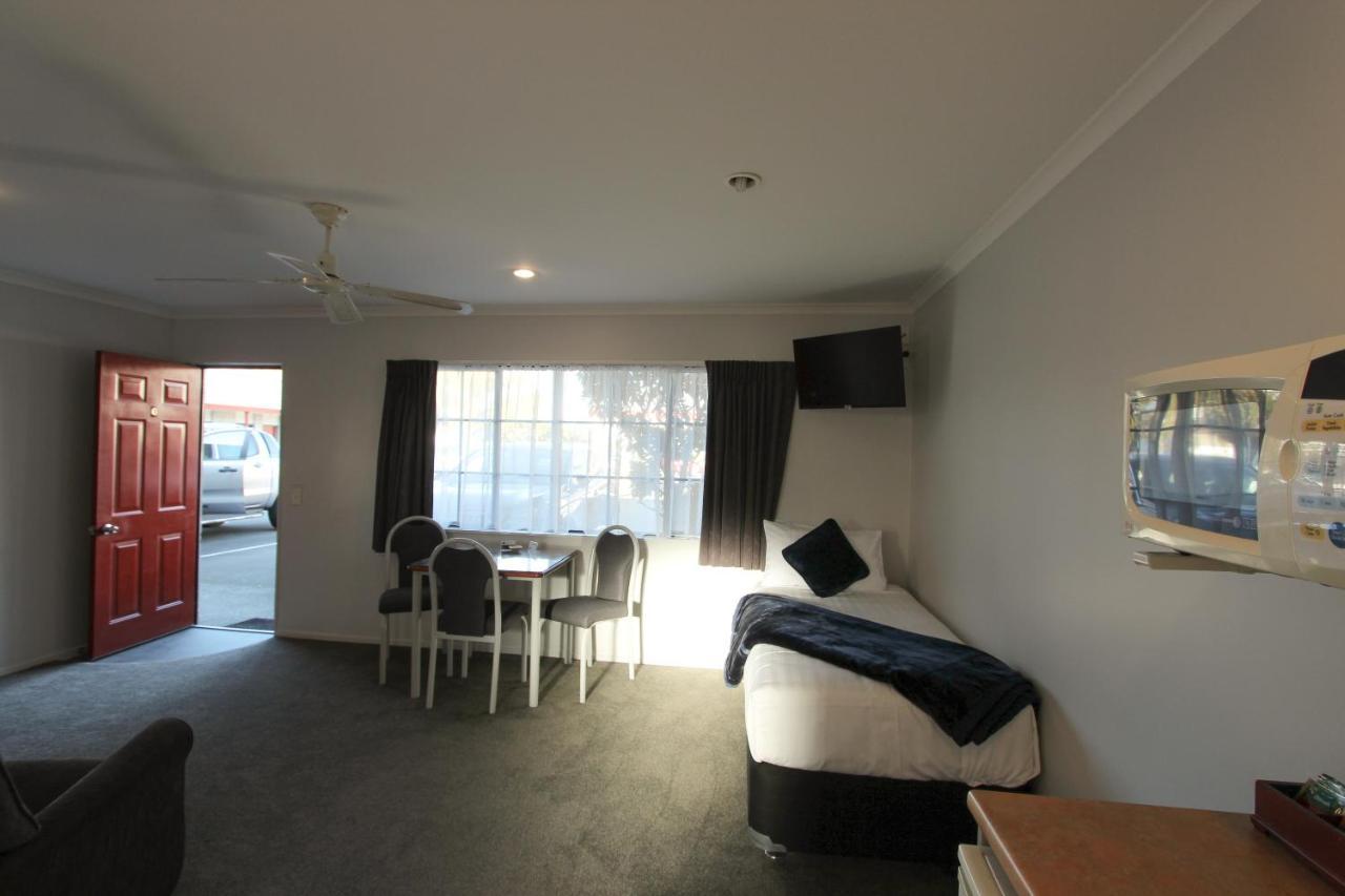 Bk'S Magnolia Motor Lodge Whanganui Eksteriør billede
