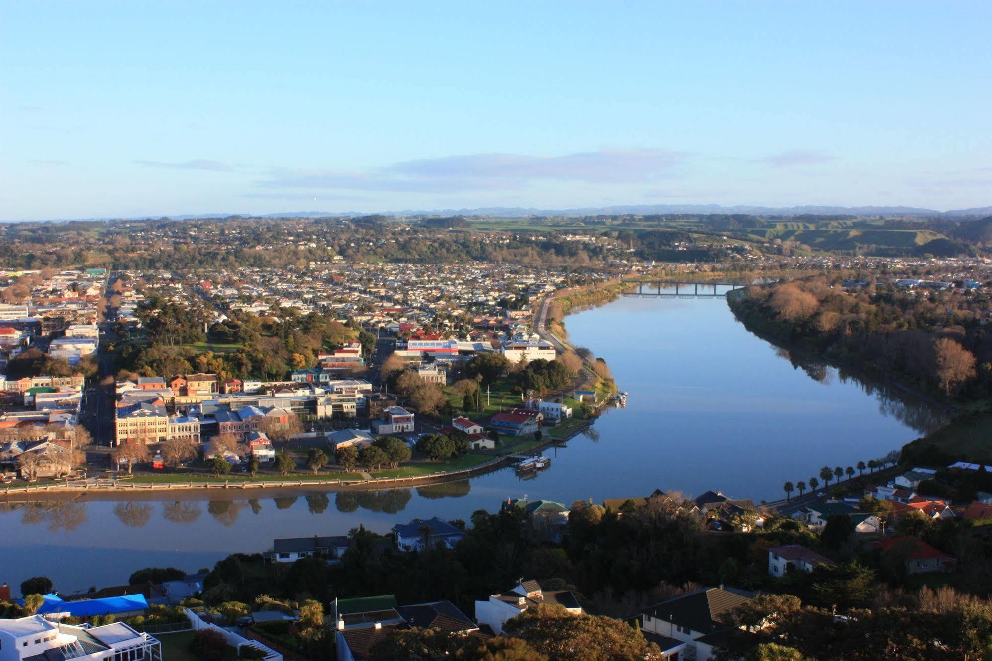 Bk'S Magnolia Motor Lodge Whanganui Eksteriør billede